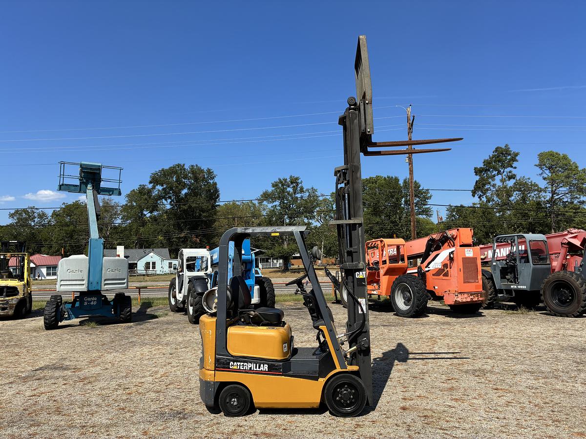 Used 1999 CAT GC15K