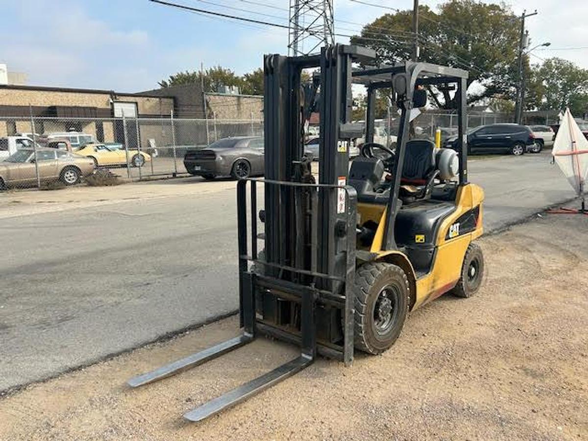Used 2018 CAT GP25N 5000LBS