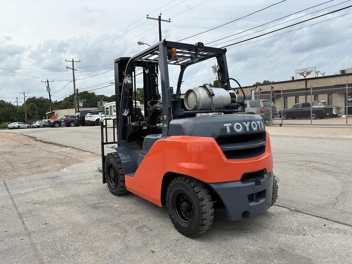 Used 2015 TOYOTA 8FG35U