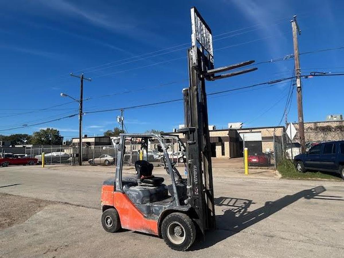 Used 2023 Toyota 8FDU25