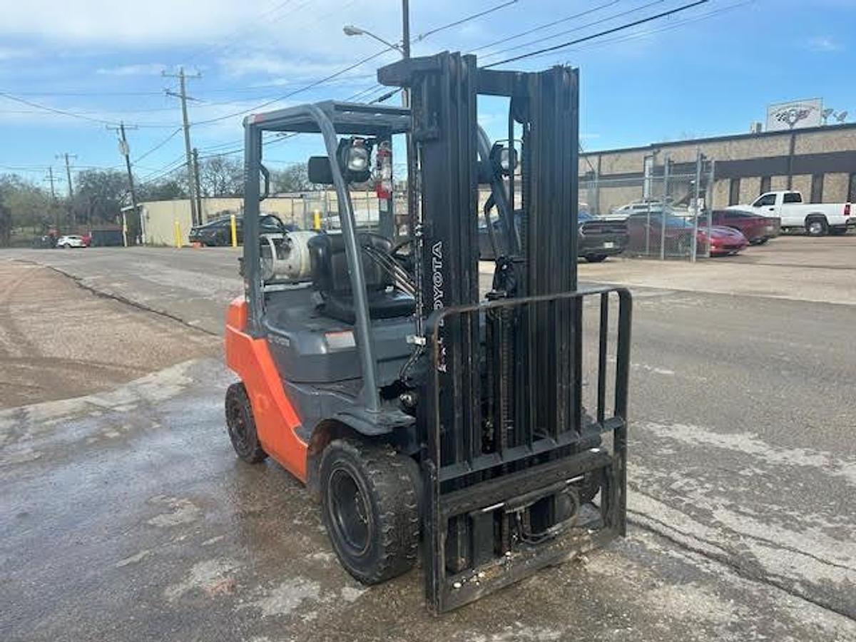Used 2015 Toyota 8FGU20