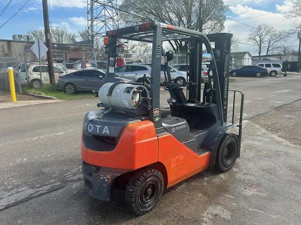 Used 2015 Toyota 8FGU20