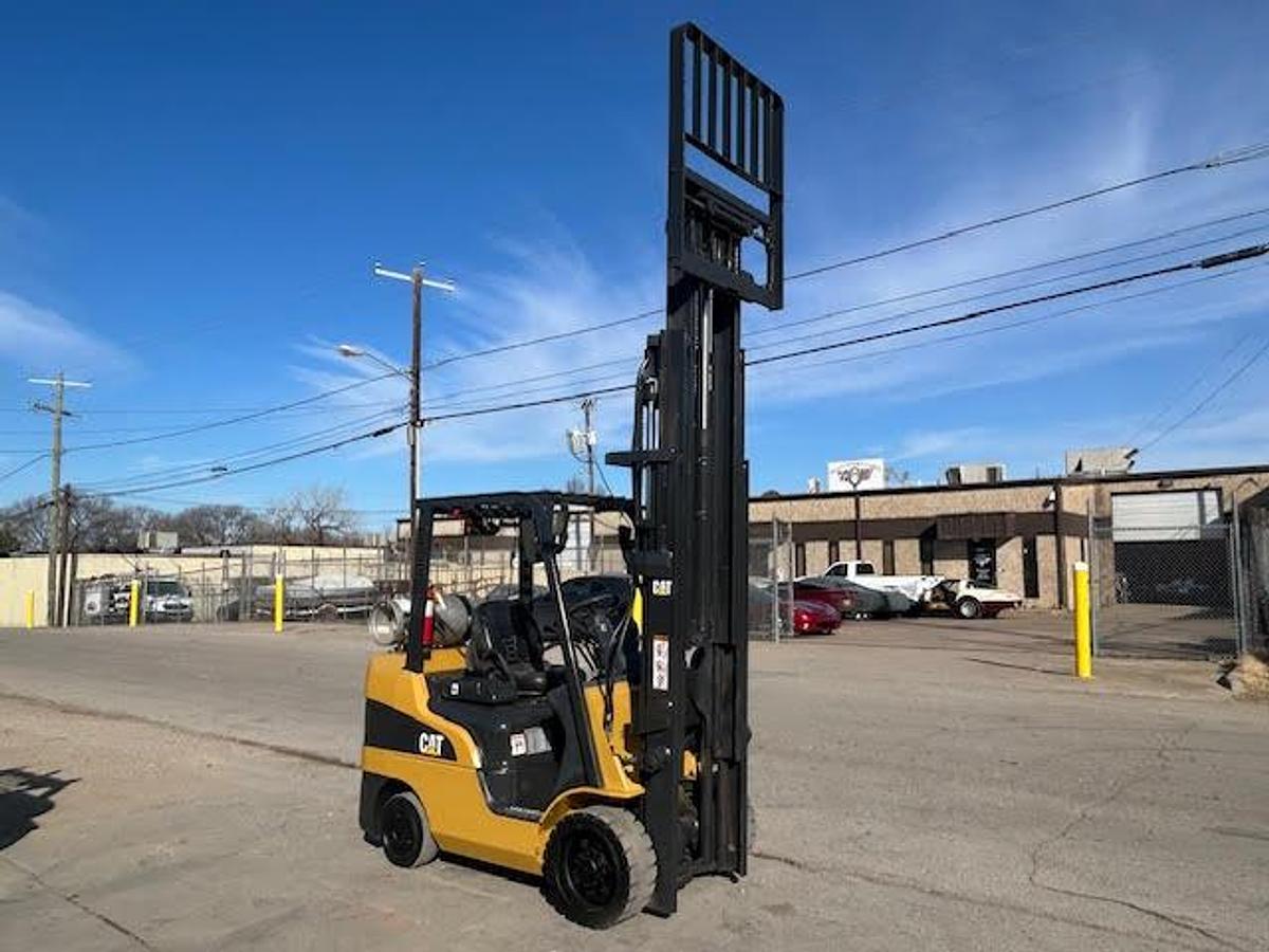 Used 2017 CAT 2C6000