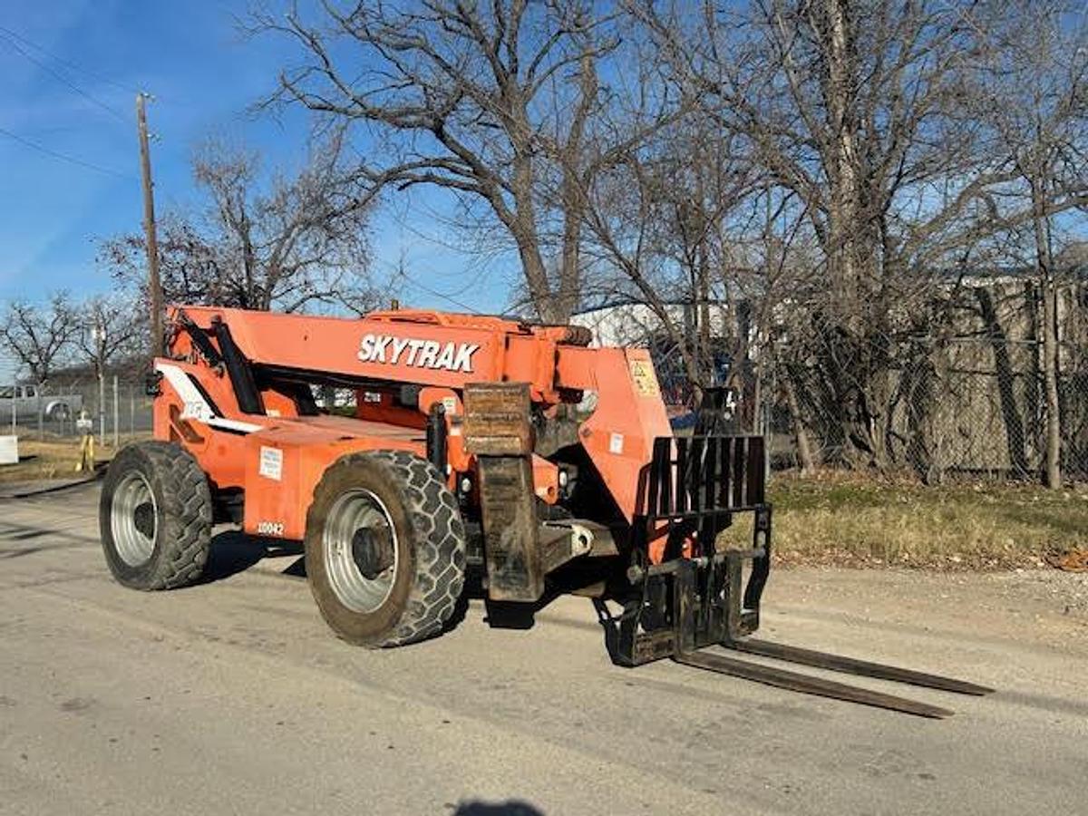 Used JLG 10042