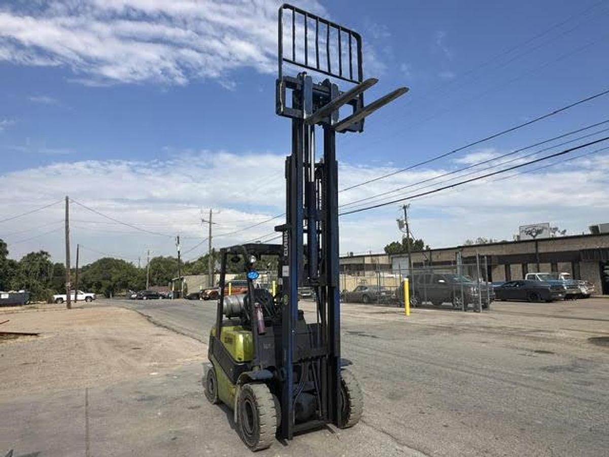 Used 2014 CLARK C25L