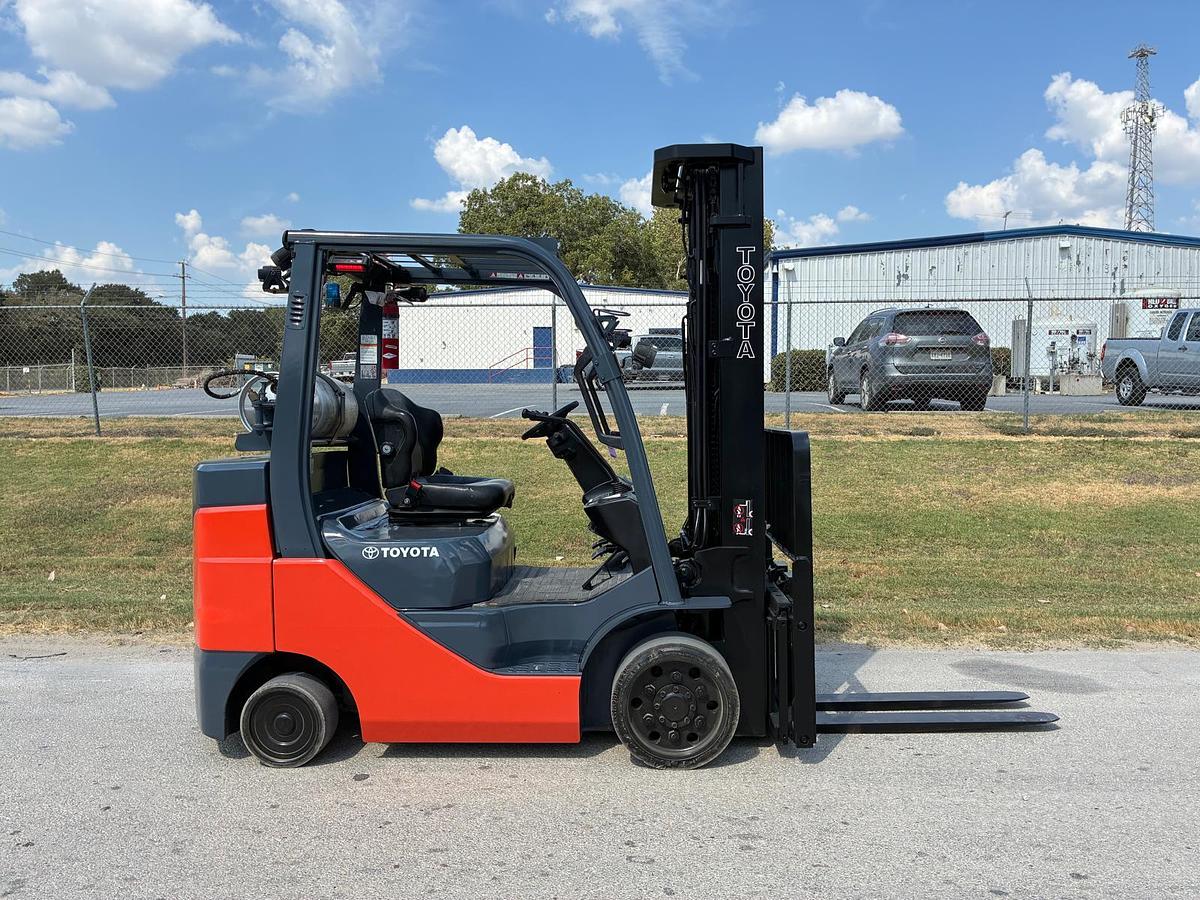 Used 2020 TOYOTA 8FGCU30