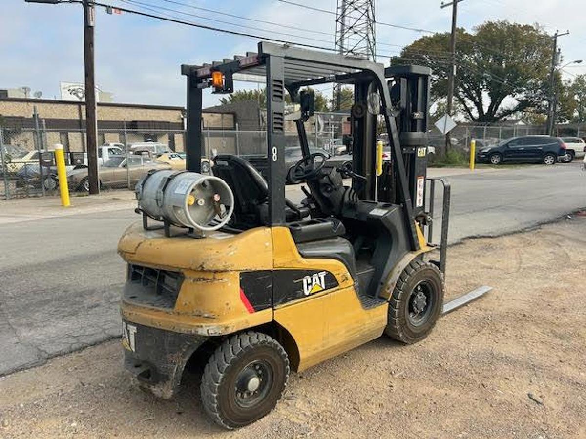 Used 2018 CAT GP25N 5000LBS
