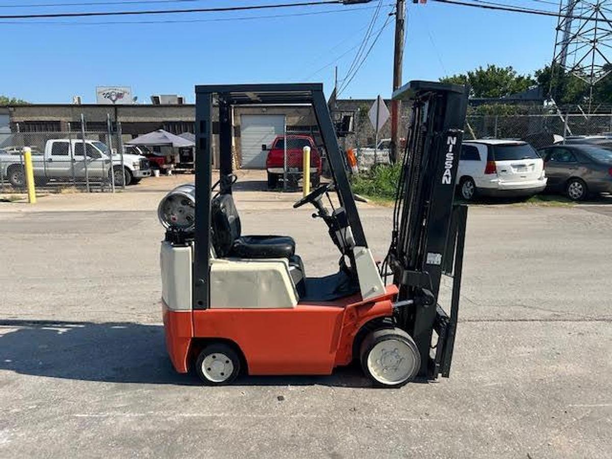 Used 2005 Nissan CPJ01A15PV