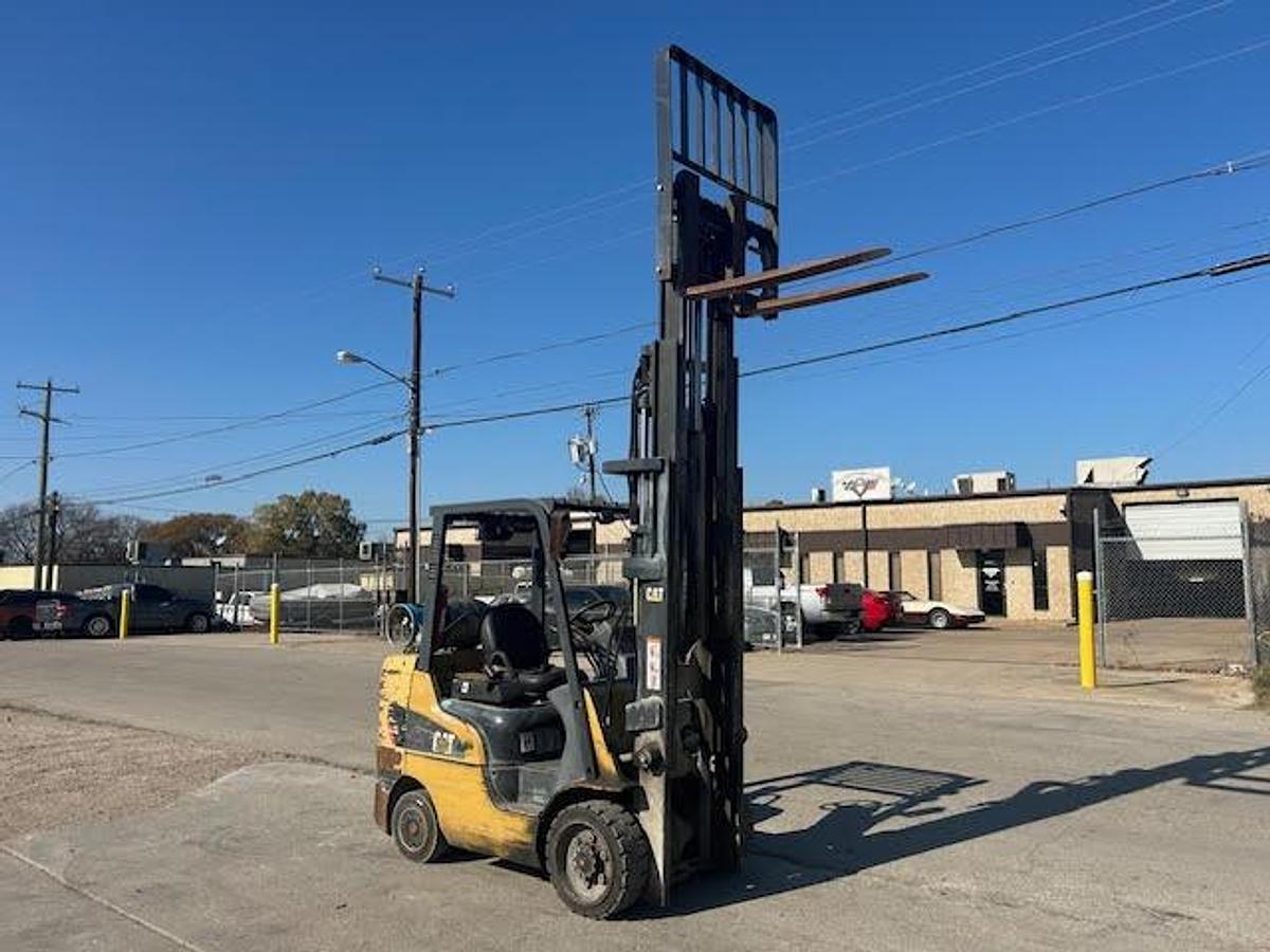 Used 2017 CAT 2C6000