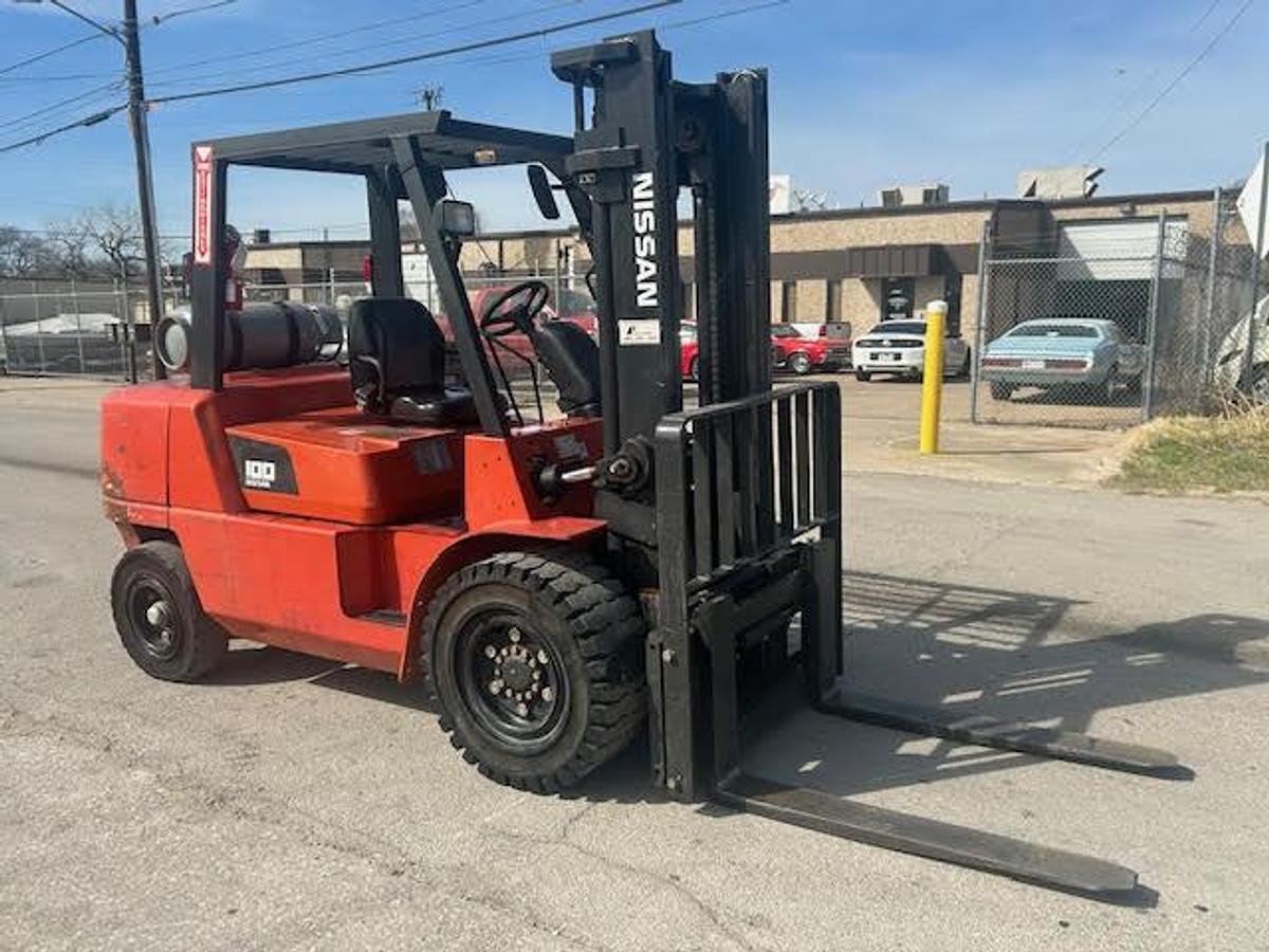 Used 2008 NISSAN F04B45V-LP