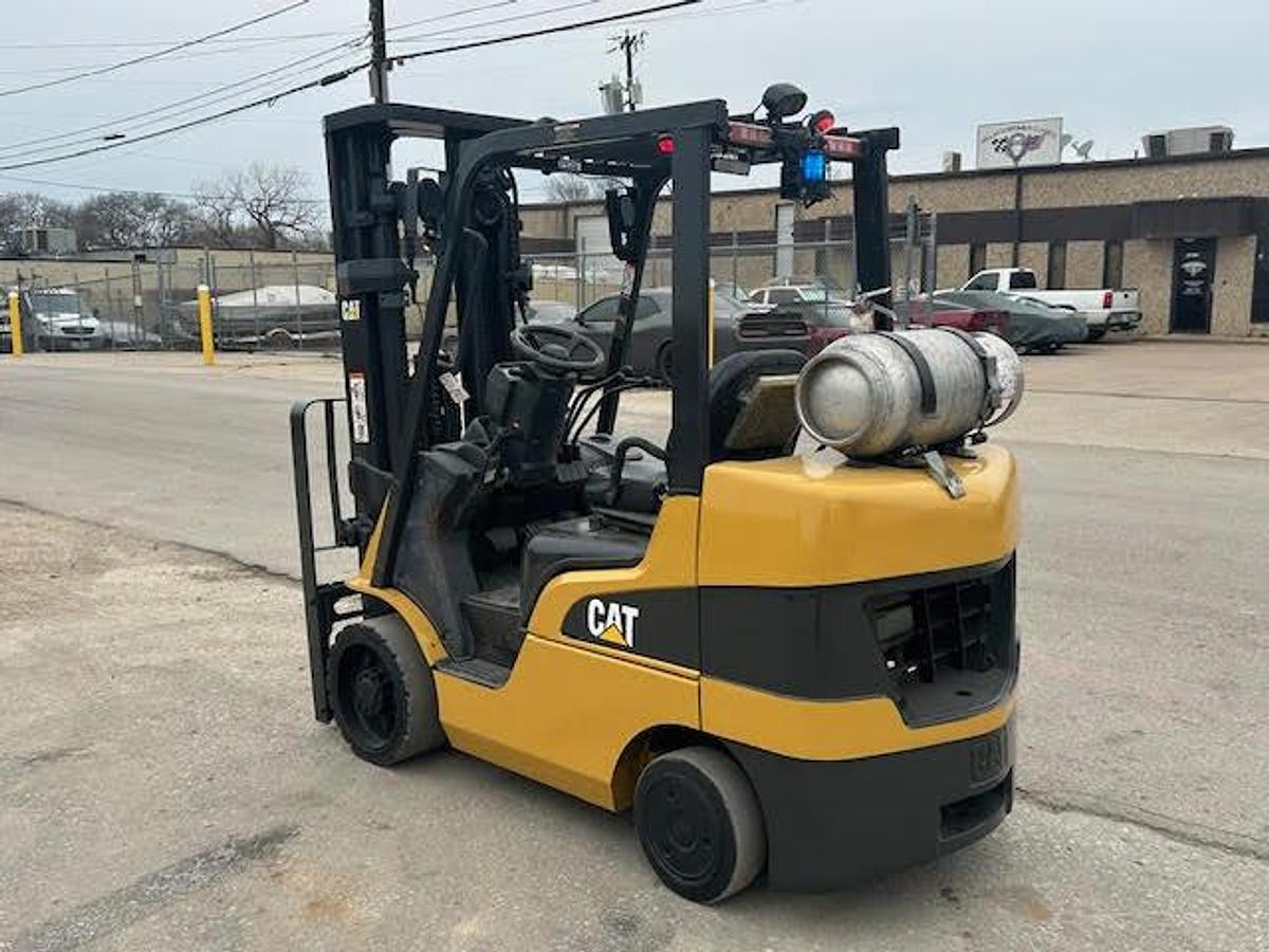 Used 2017 CAT 2C6000