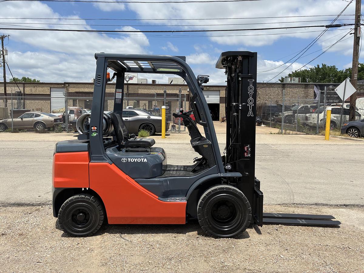 Used 2024 TOYOTA 50-8FGU25