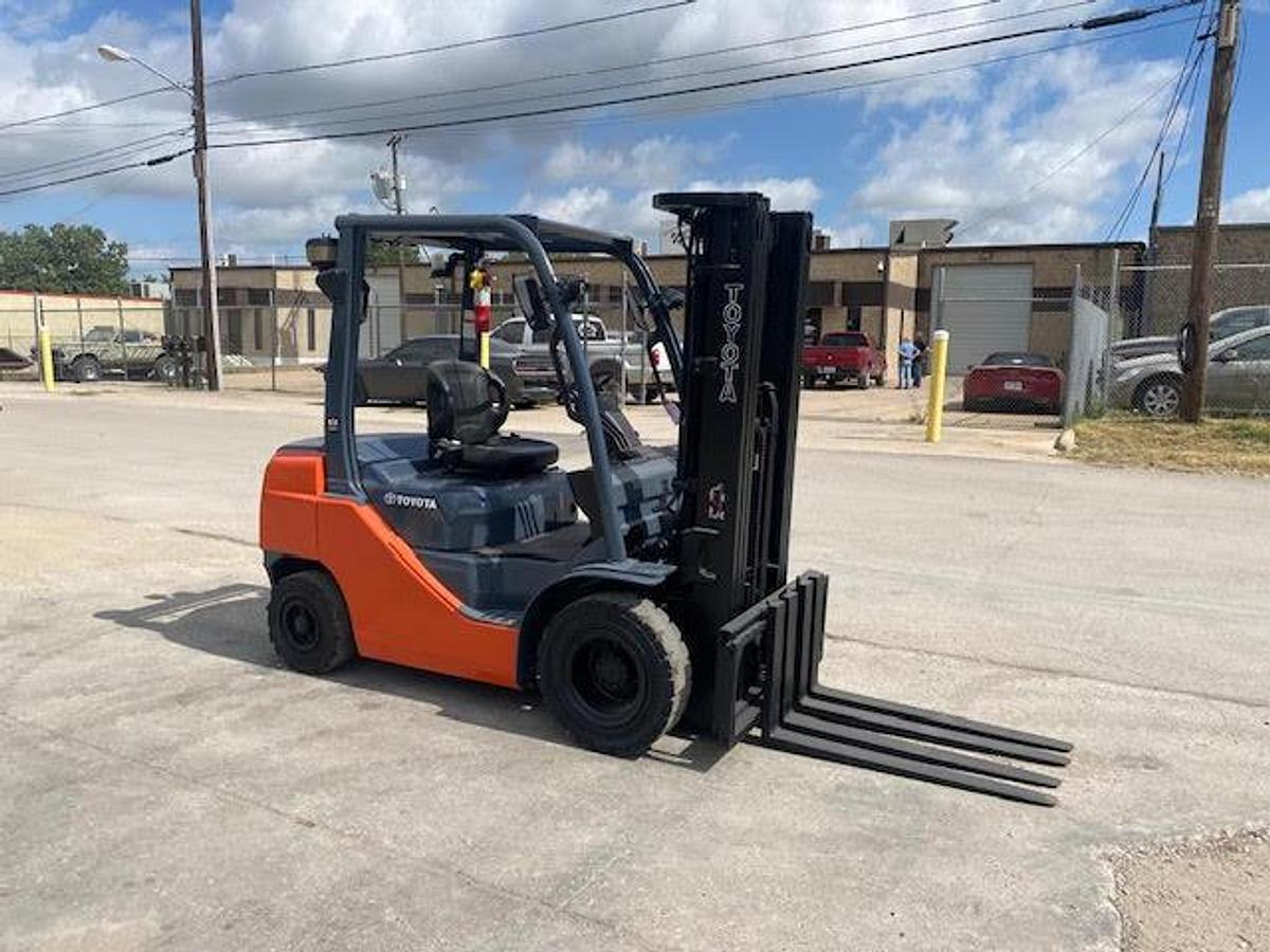 Used 2018 Toyota 8FDU25