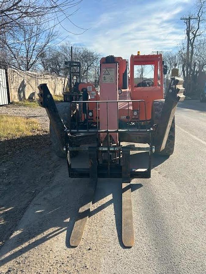 Used JLG 10042