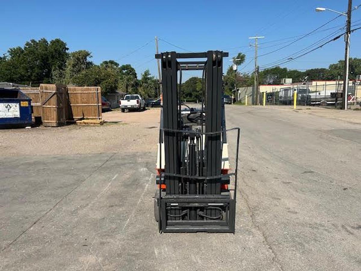 Used 2005 Nissan CPJ01A15PV