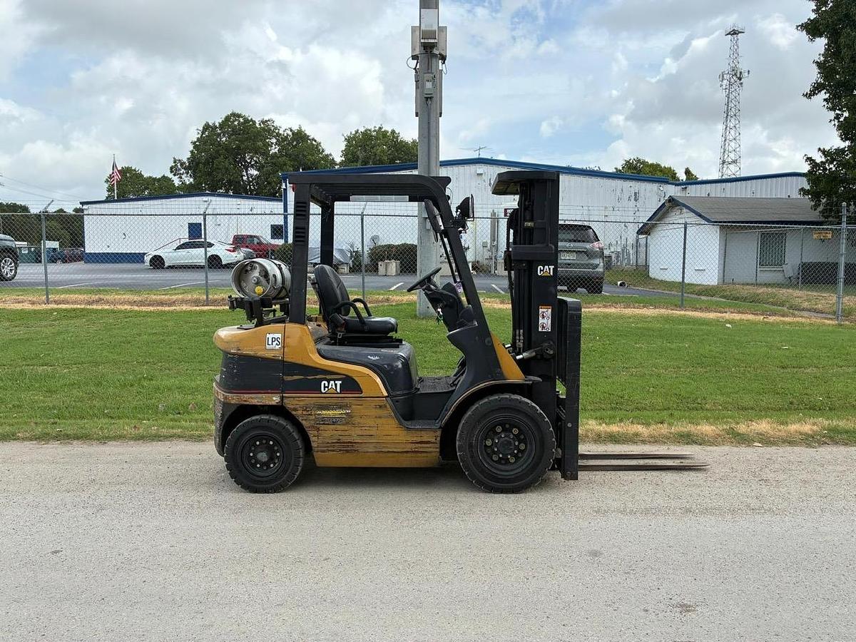 Used 2005 CAT P5000