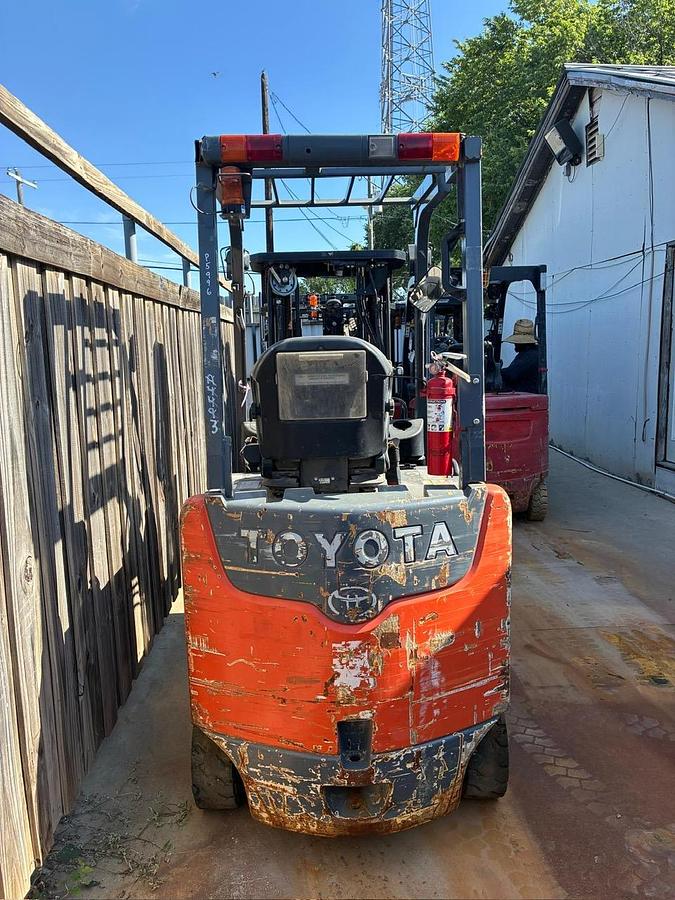 Used 2011 TOYOTA 8FBCU25 