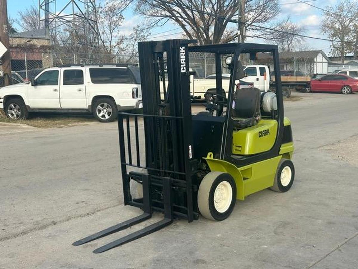 Used 2012 CLARK CQ25