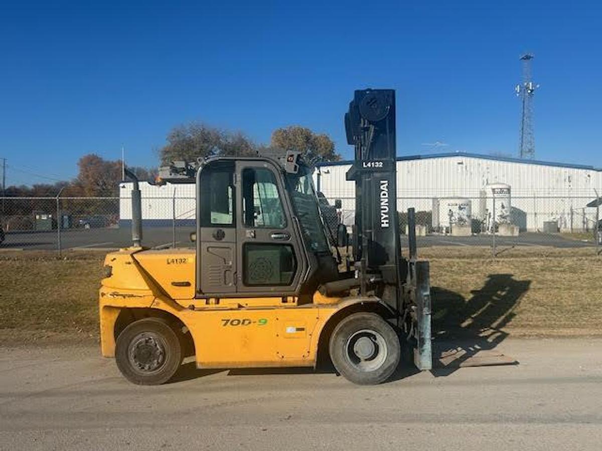 Used 2020 Hyundai 70D-9 15,500LBS