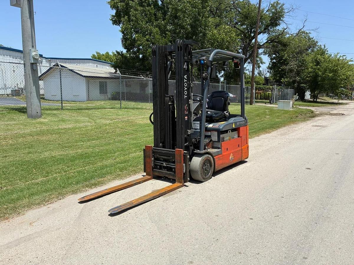 Used 2022 Toyota 8FBE20U