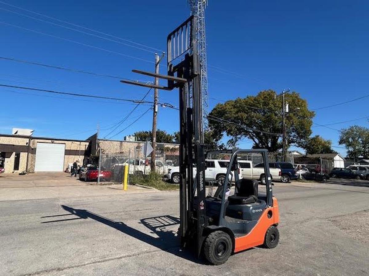 Used 2019 Toyota 8FDU15