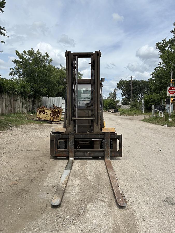 Used 2013 Yale GDP155VXNJJY126