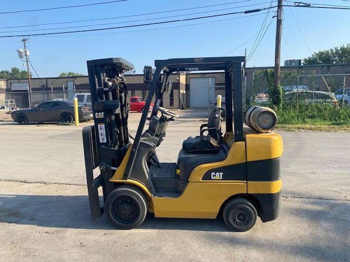 Used 2014 CAT Lift Trucks 2C6000