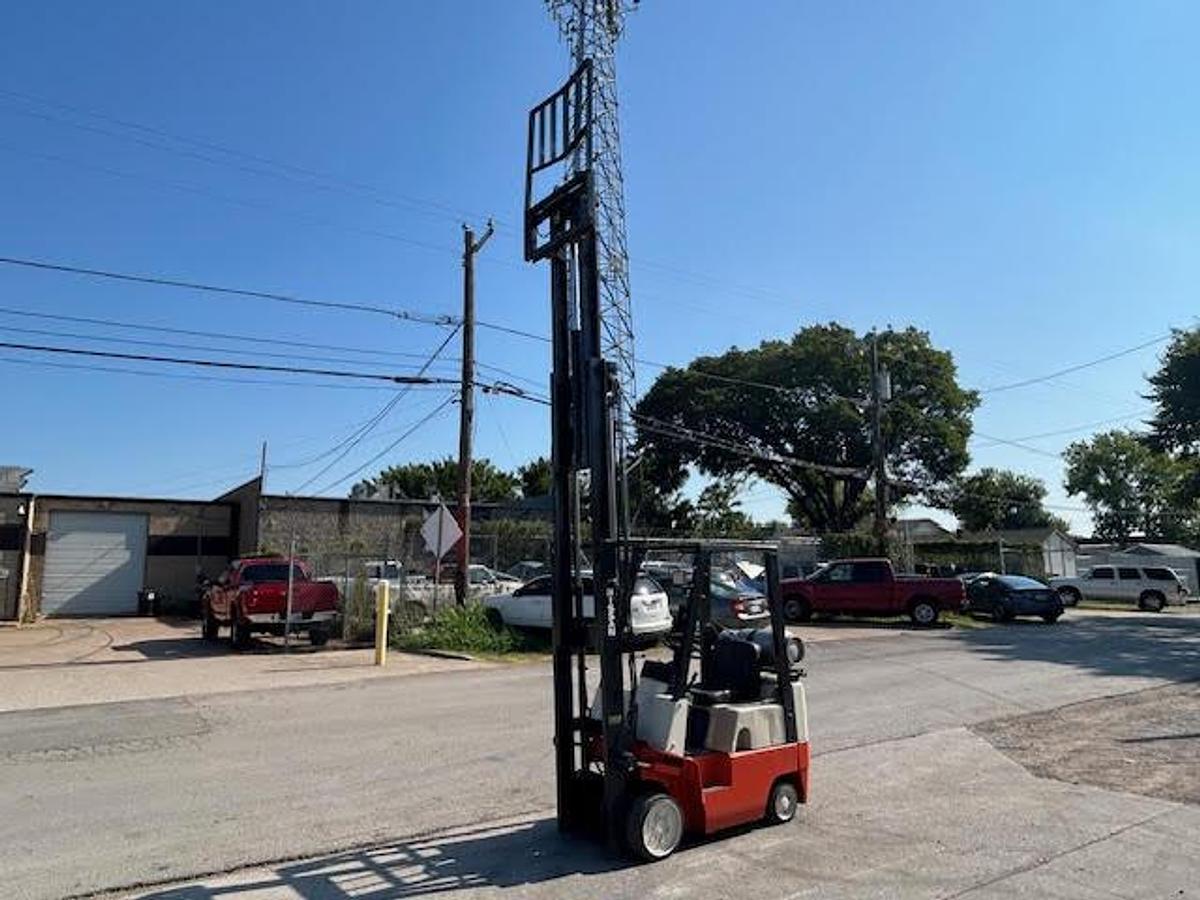 Used 2005 Nissan CPJ01A15PV