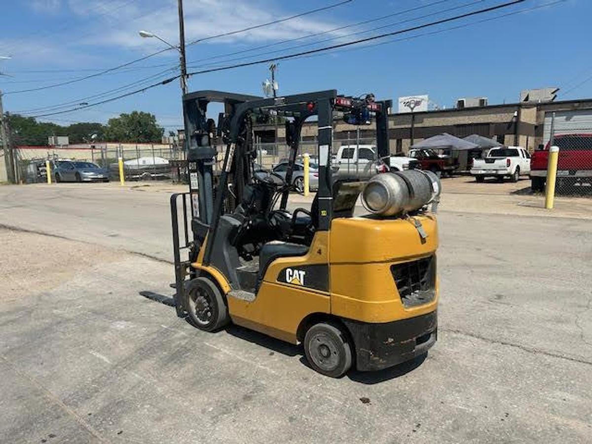 Used 2017 CAT 2C6000