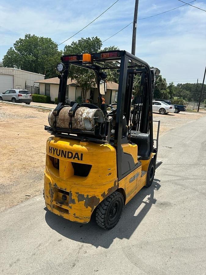 Used 2016 Hyundai 15LC-7M