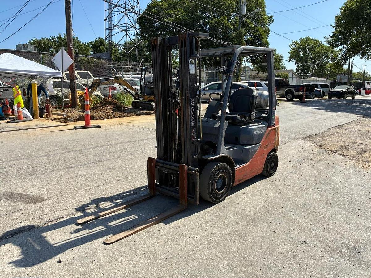 Used 2019 TOYOTA 8FGU18