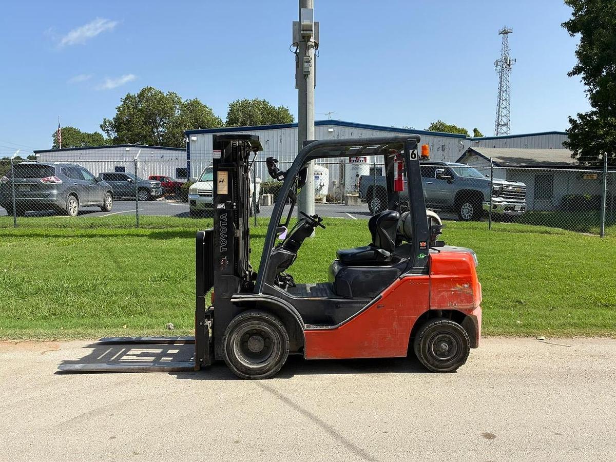 Used 2018 TOYOTA 8FGU25