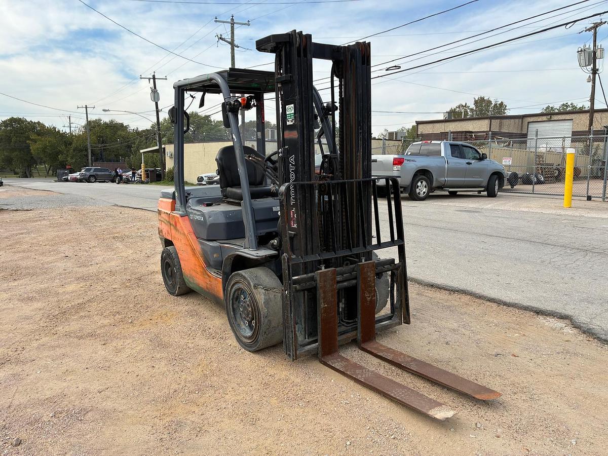Used 2022 Toyota 8FDU30