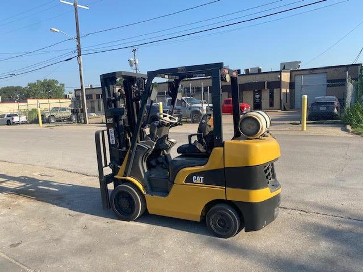 Used 2014 CAT Lift Trucks 2C6000