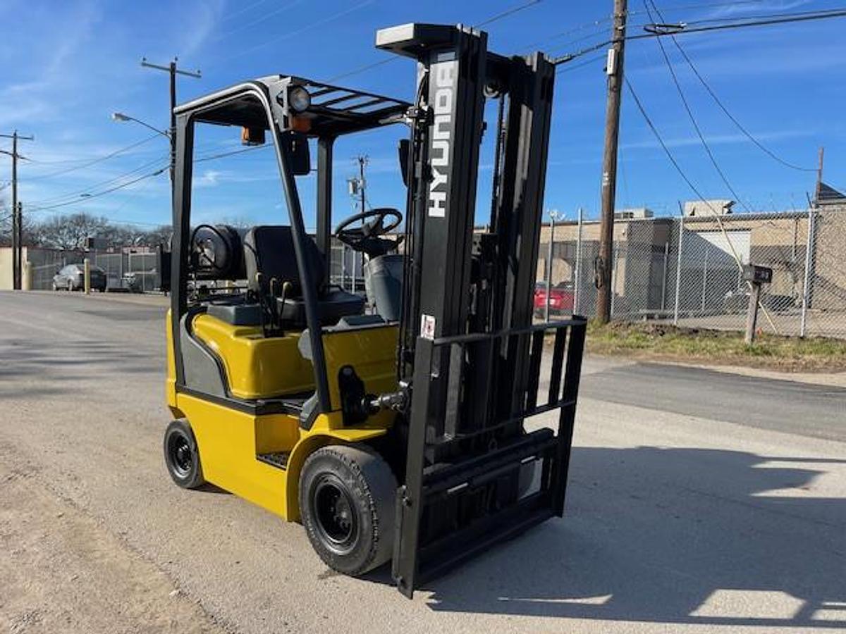 Used 2017 Hyundai 15L-7M