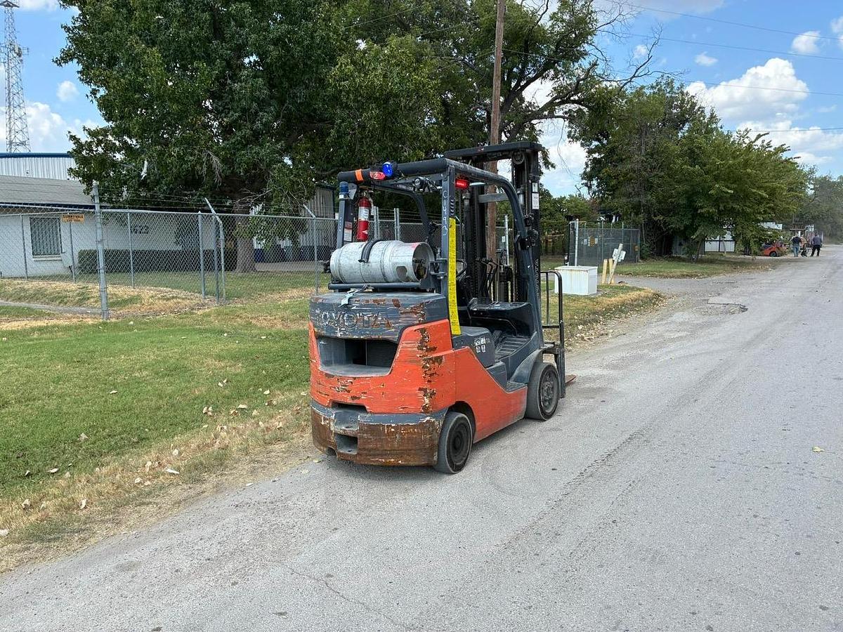 Used 2021 TOYOTA 8FGCU30