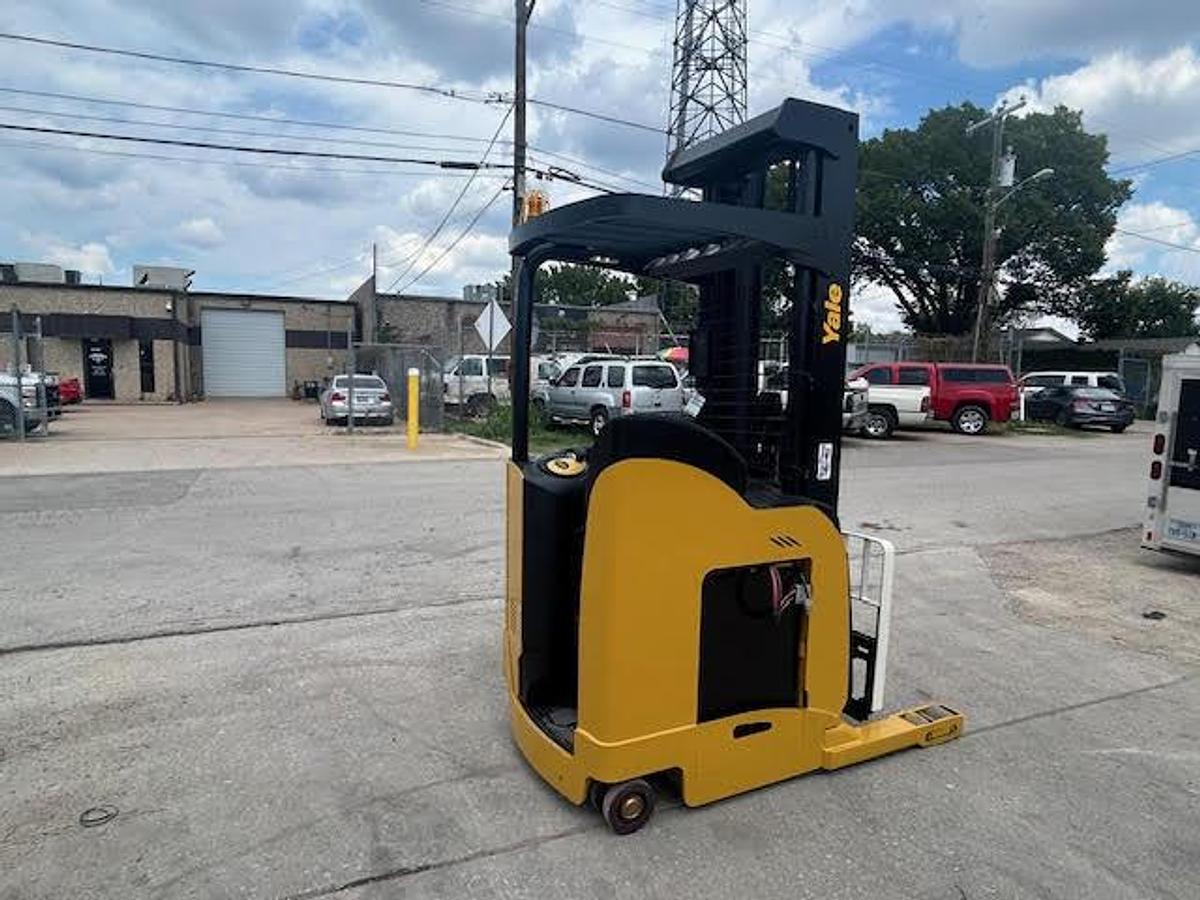 Used 2011 Yale NR045EANL36TE110