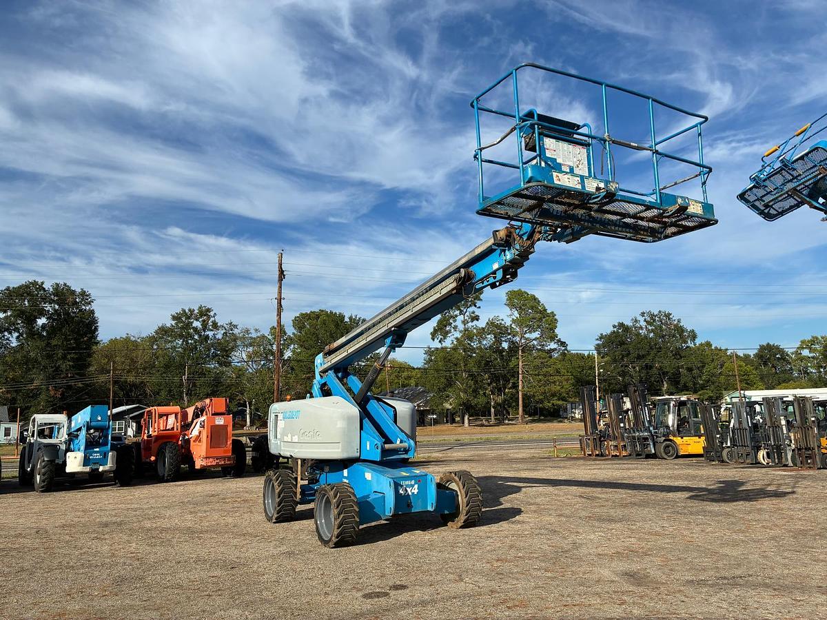 Used 2011 GENIE S-60X