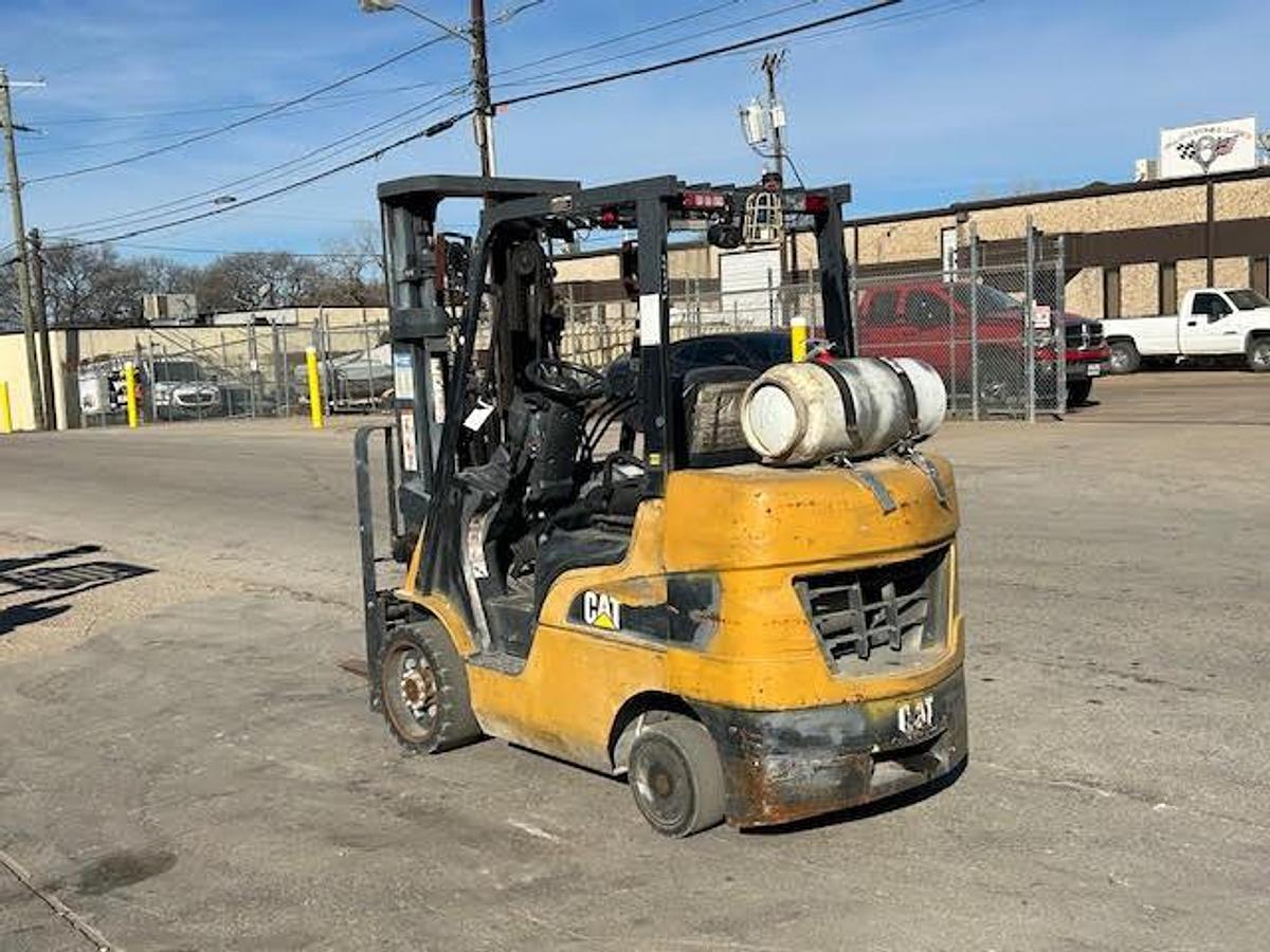 Used 2017 CAT 2C6000