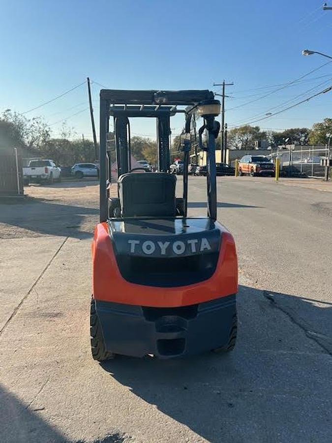 Used 2017 Toyota 8FGU30