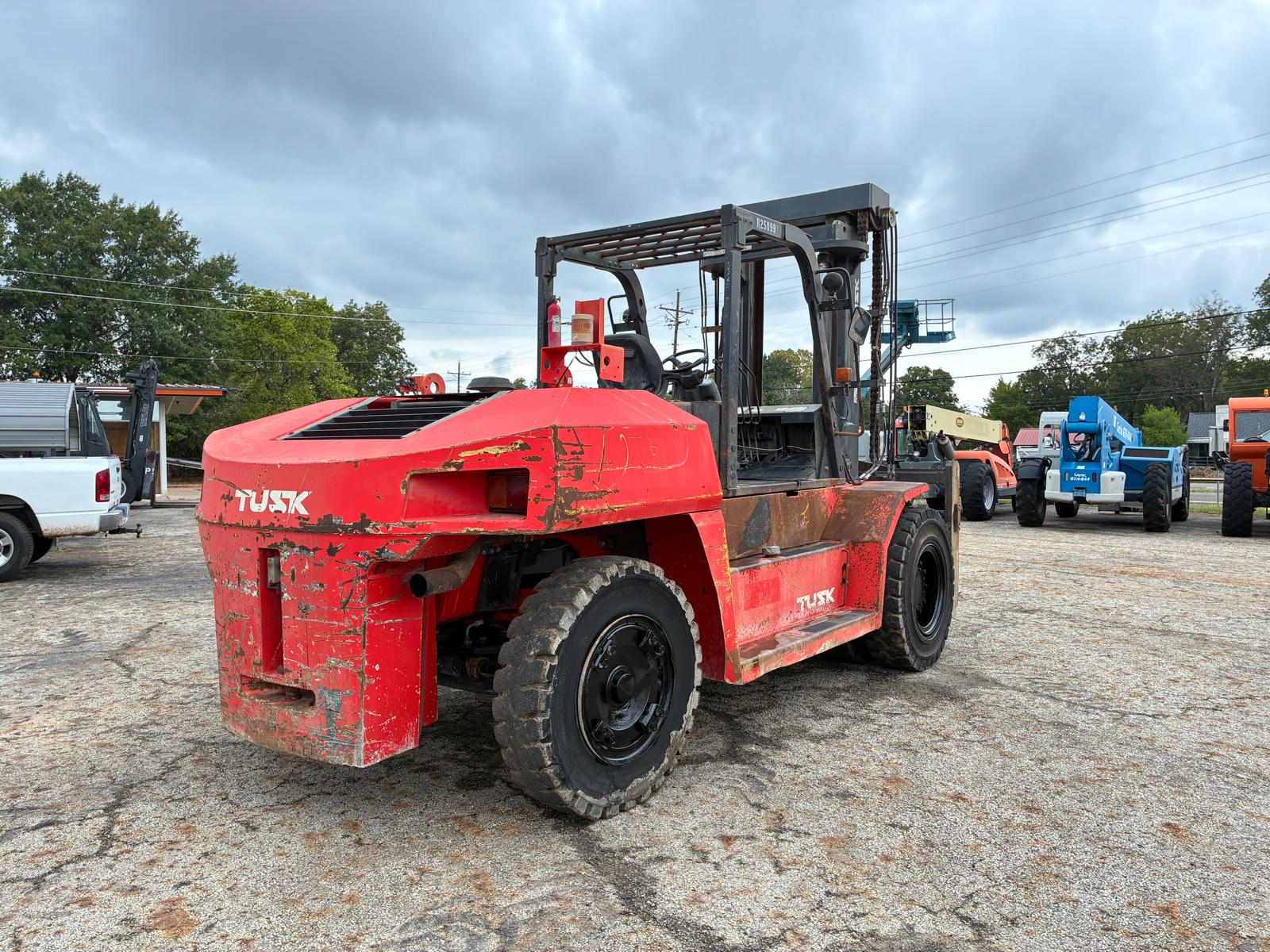 Used 2002 Tusk 3500PD-8
