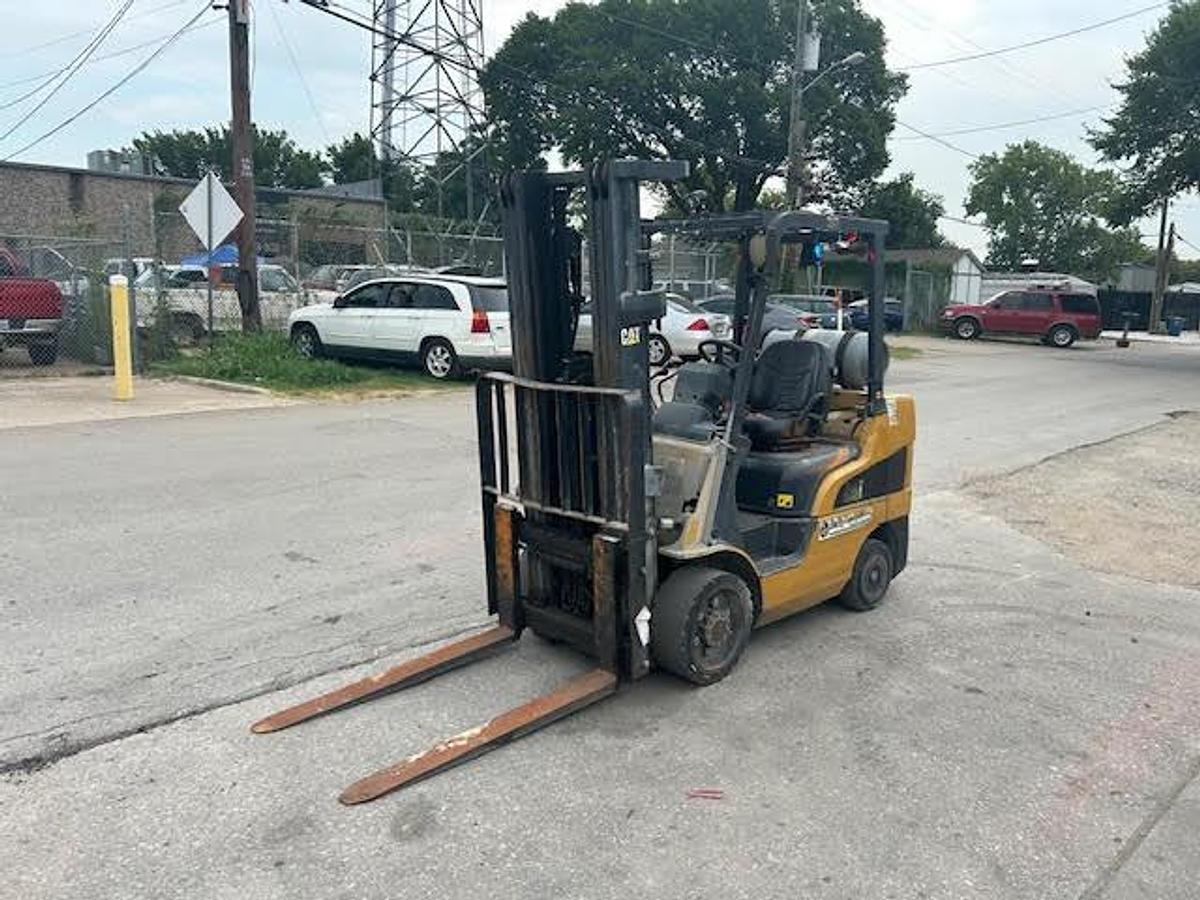 Used 2017 CAT 2C6000