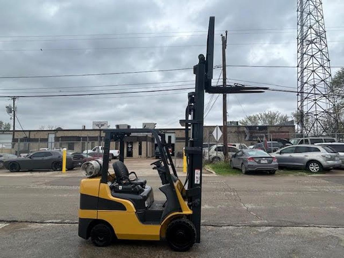 Used 2017 CAT 2C6000