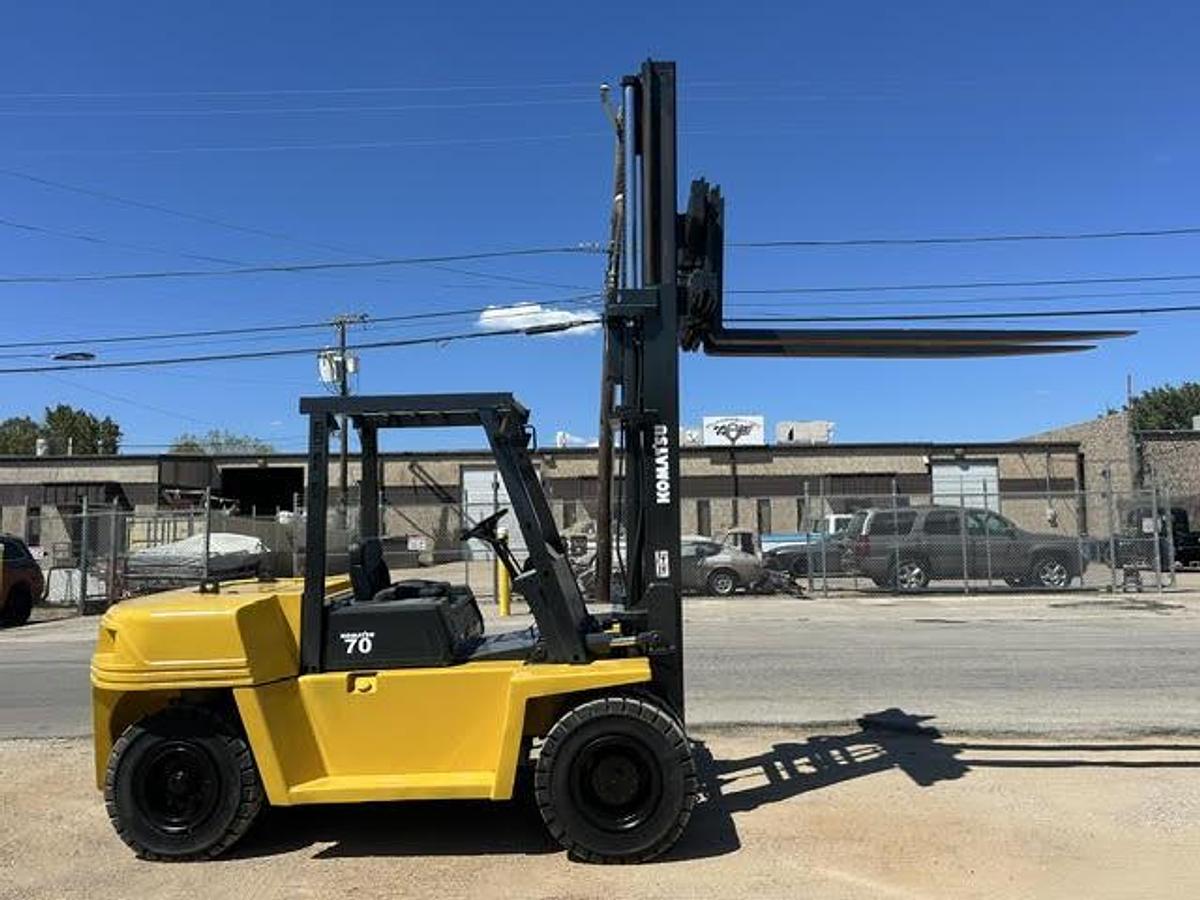 Used 1996 Komatsu FD70T-9