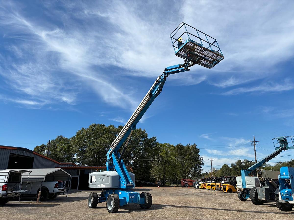 Used 2014 GENIE S-65