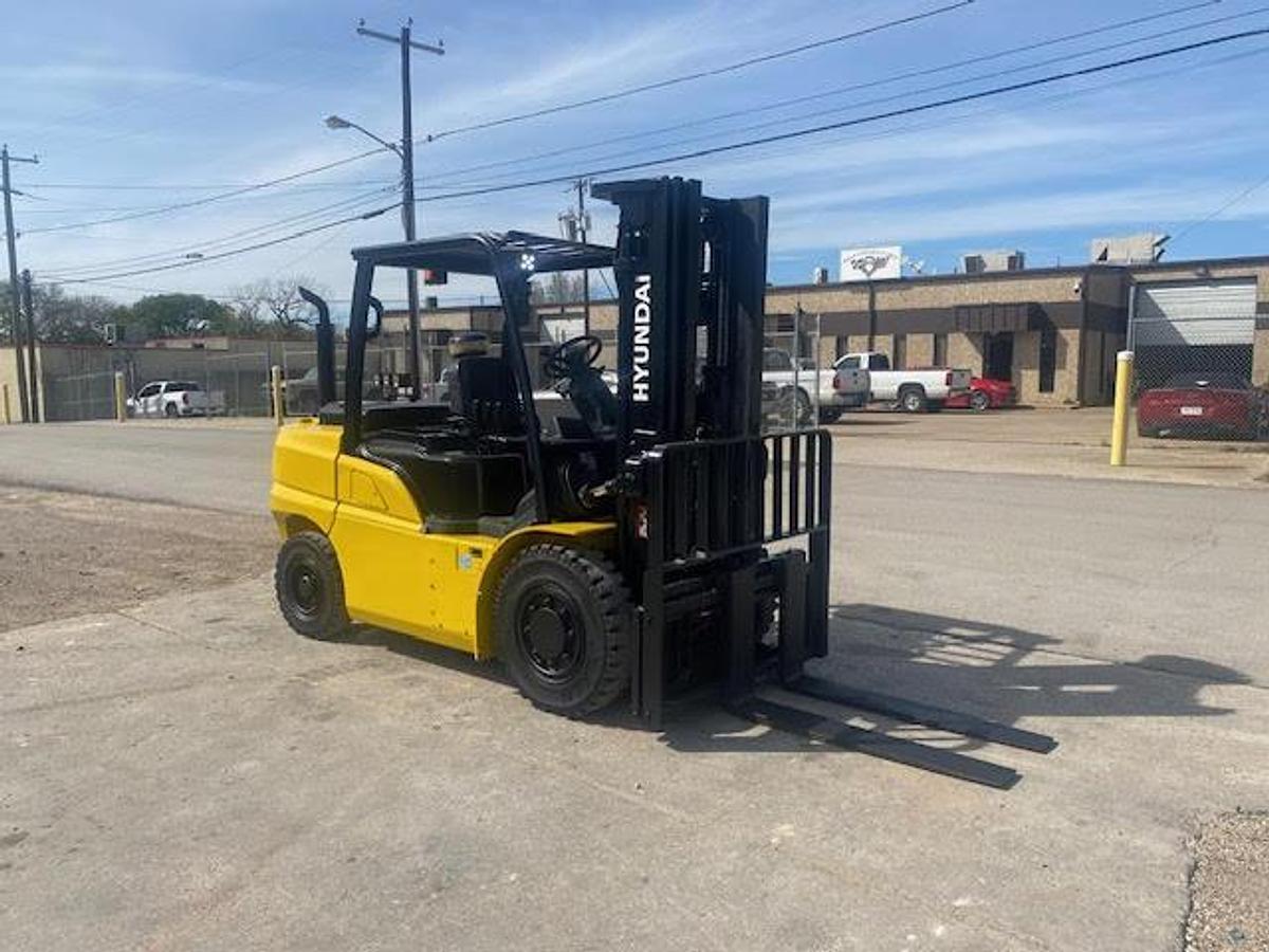 Used 2017 Hyundai 35D-9