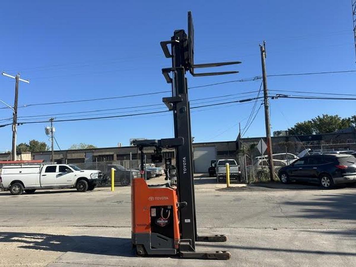 Used 2020 Toyota 9BRU23