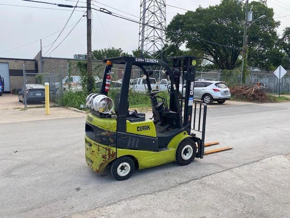 Used 2017 CLARK C20SL