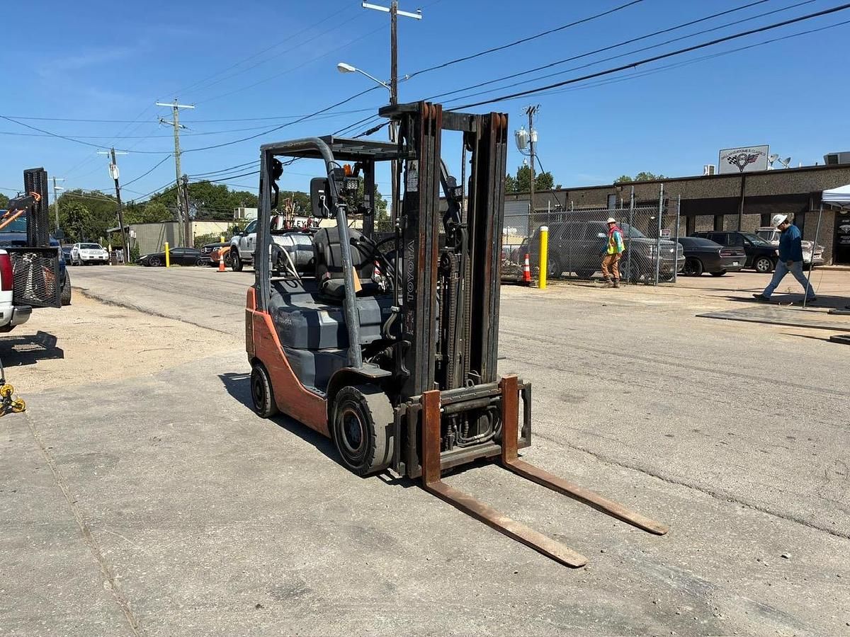 Used 2019 TOYOTA 8FGU18