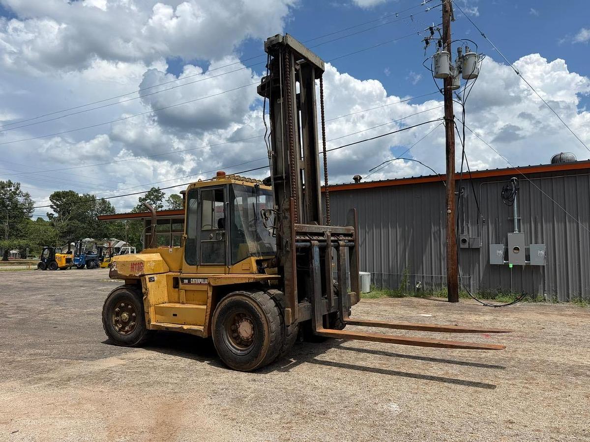 Used 2000 CAT DP135